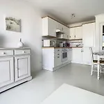 Апартаменты Confort 2 A 100m De La Avec Parking - Fr-1-236-50 *