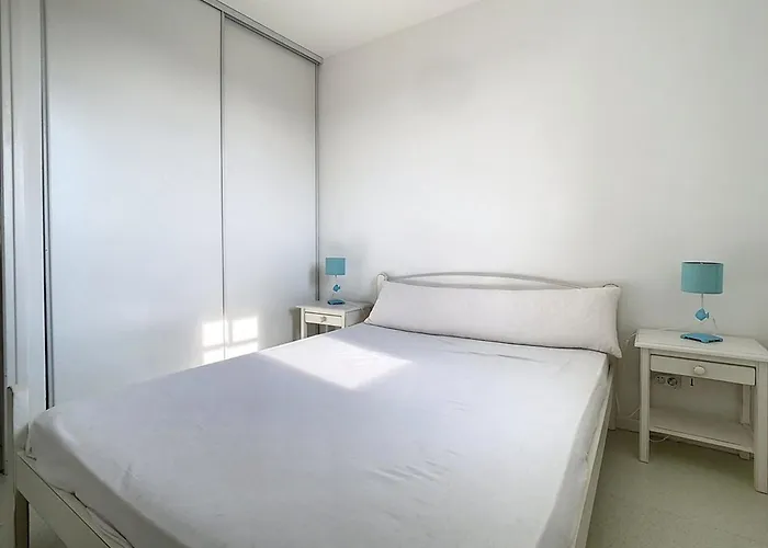 Confort 2 A 100m De La Avec Parking - Fr-1-236-50 *